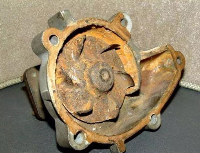 循環(huán)水泵內(nèi)部生銹怎么辦？